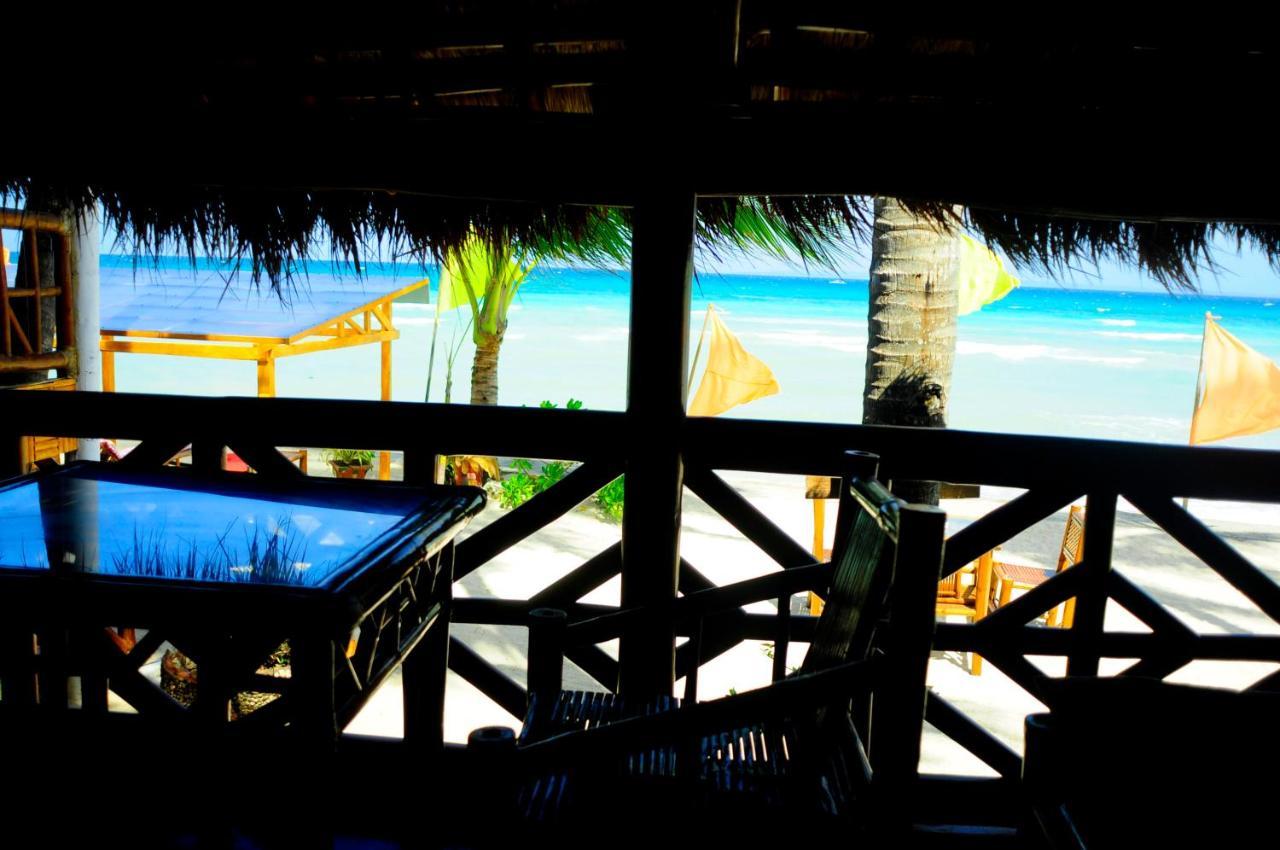 The Coral Blue Oriental Beach Villas And Suites Santa Fe  Buitenkant foto